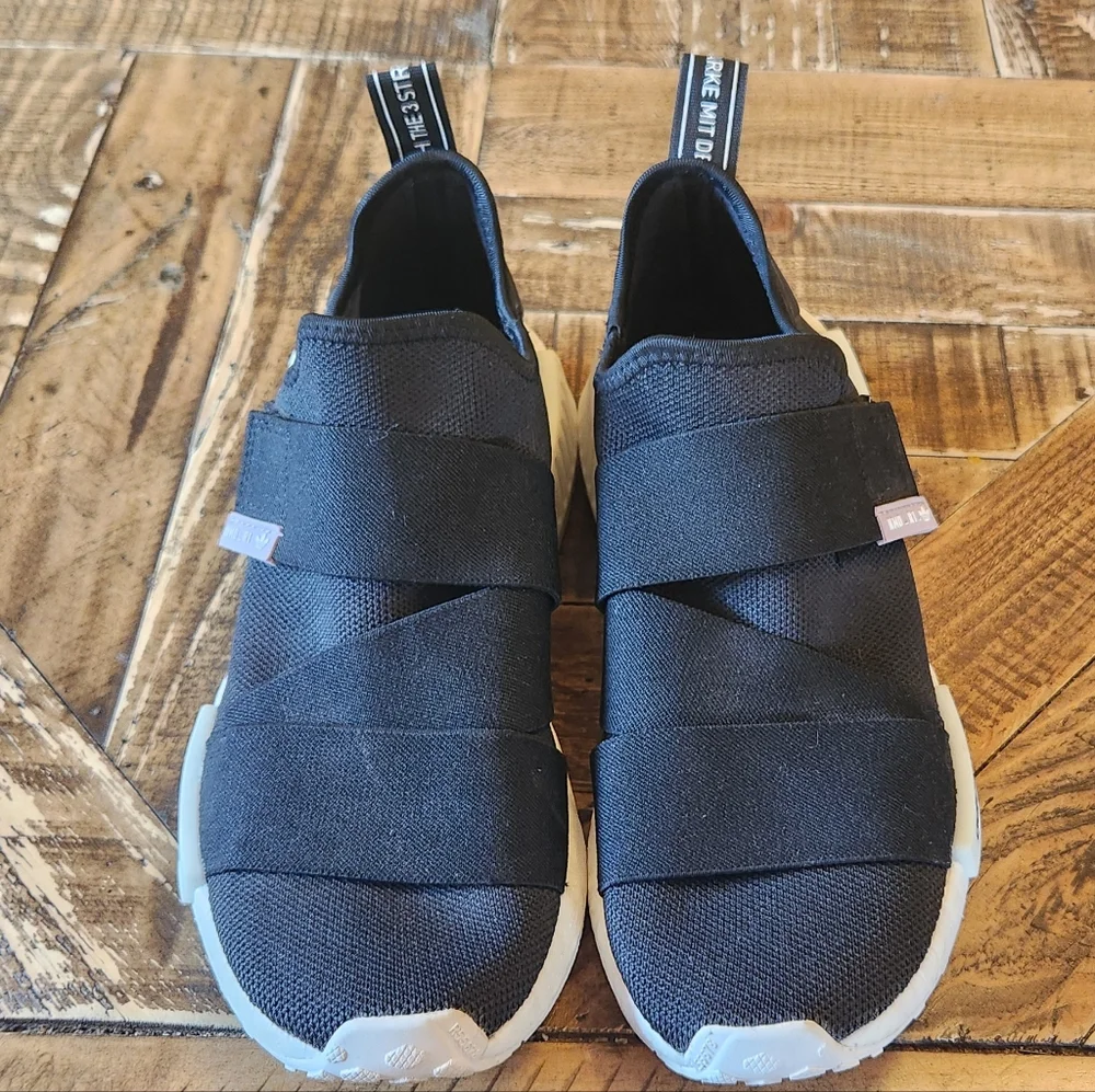 Adidas Originals NMD R1 Sneakers Black Size 8 Women's Running Shoes Black - Picture 10 of 13